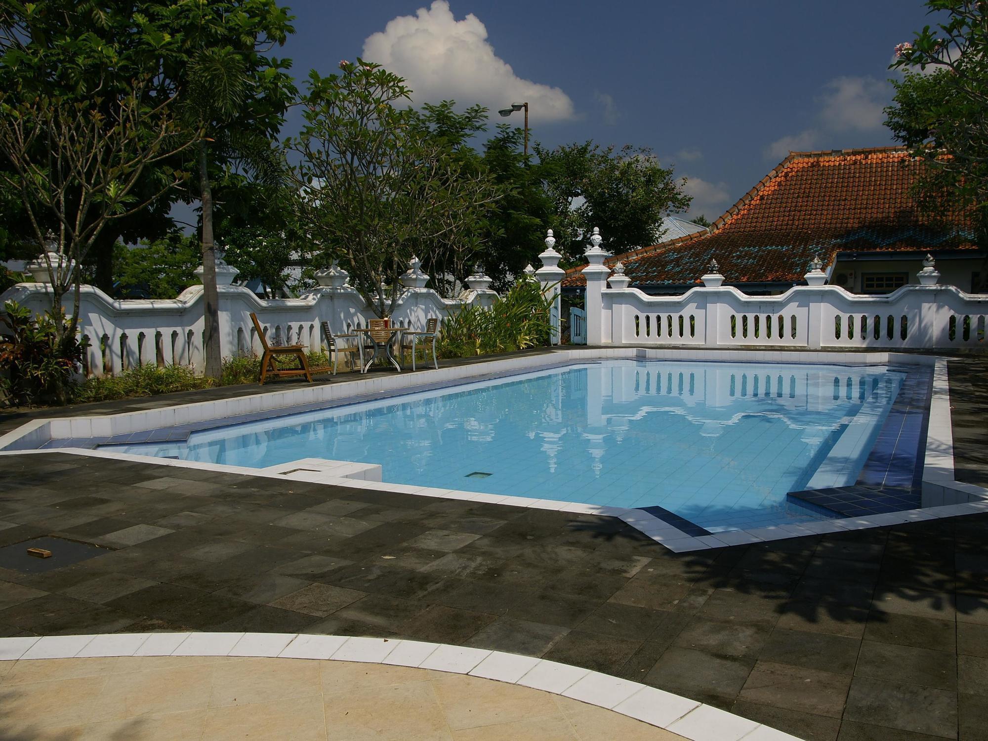 Ndalem Ngabean Bungalow